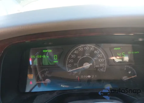 2003 Lincoln Town Car Executive из США, поврежденный, VIN 1LNHM81W33Y660267